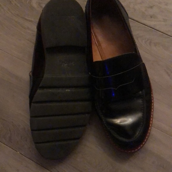 Coach Authentic / Leather slip on #UA57027 - Picture 3 of 3